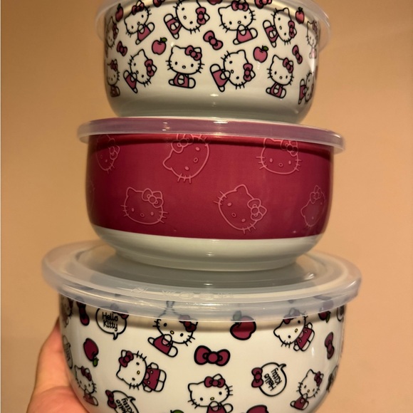 NEW! hello kitty food storage containers set of 3 - Picture 2 of 3